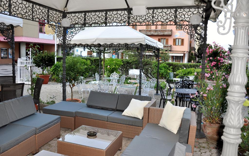 Liberty Hotel Malè エクステリア 写真