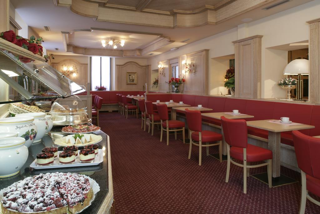 Liberty Hotel Malè エクステリア 写真